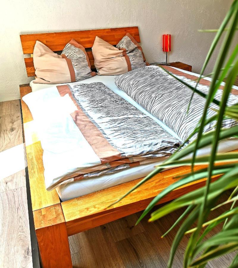 Schone Ferienwohnung In Merklingen Luaran gambar
